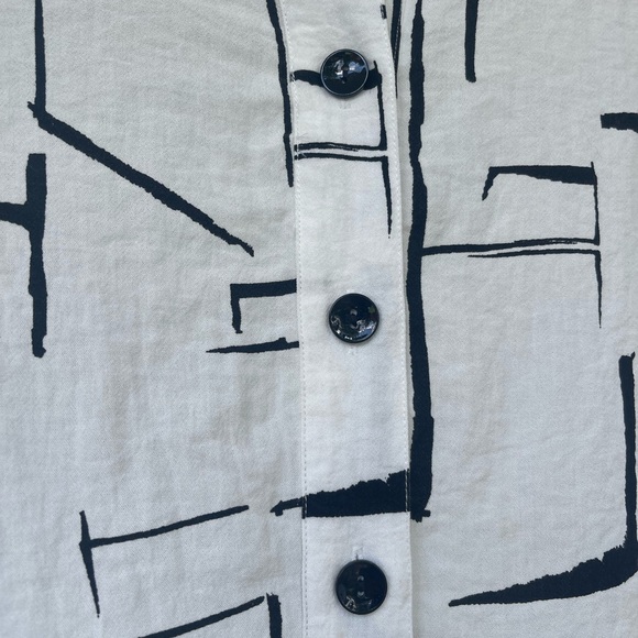 Ali Miles Cream Button Down Shirt and 3/4 Sleeves Ruffle sleeve - Picture 12 of 12